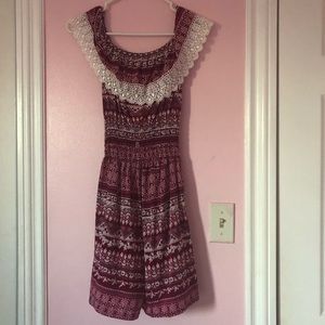 Off Shoulder Sleeveless Romper (Wine Red & White)